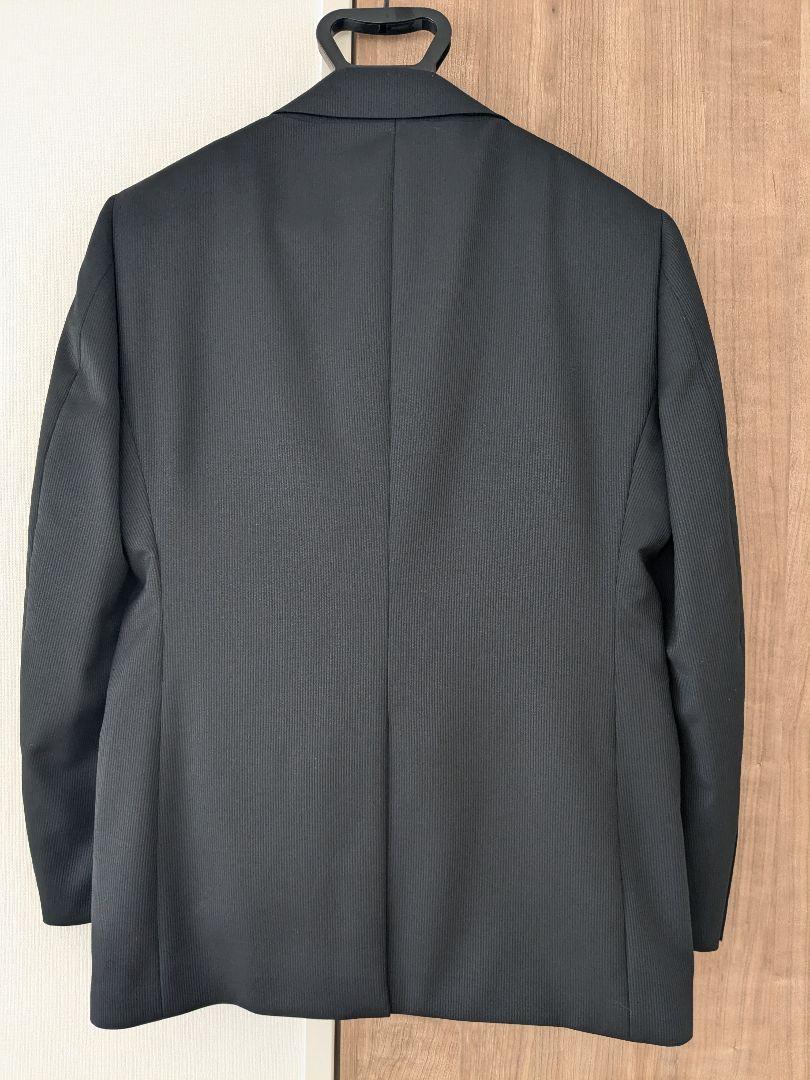 ダークグレー ストライプ シングルプレストビジネススーツ