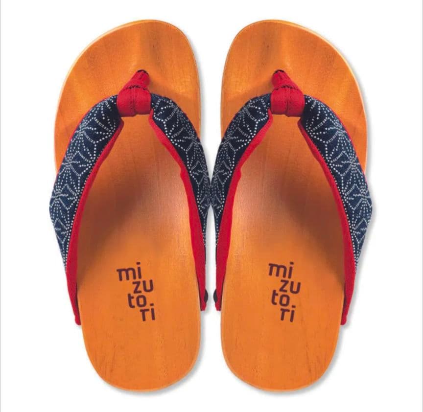 ⭐️新品⭐️mizutori 子ども用下駄 麻の葉柄 赤 日本製