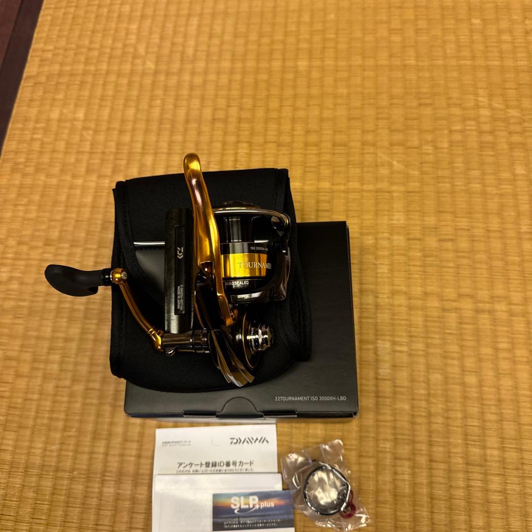 DAIWA 22TOURNAMENT ISO 3000XH LBD ケース付き
