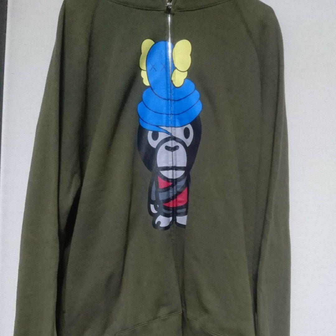 APE×KAWS カウズ フットソルジャー＆ベンディー パーカー