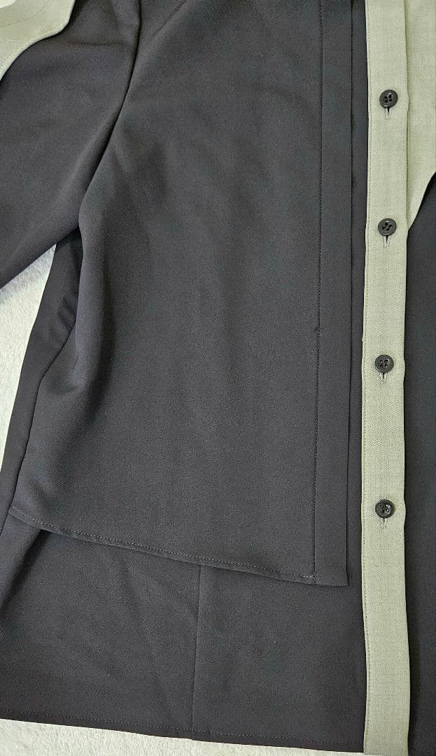 ☆ユナイテッドトウキョウ　バイカラーオプティカルブラウス