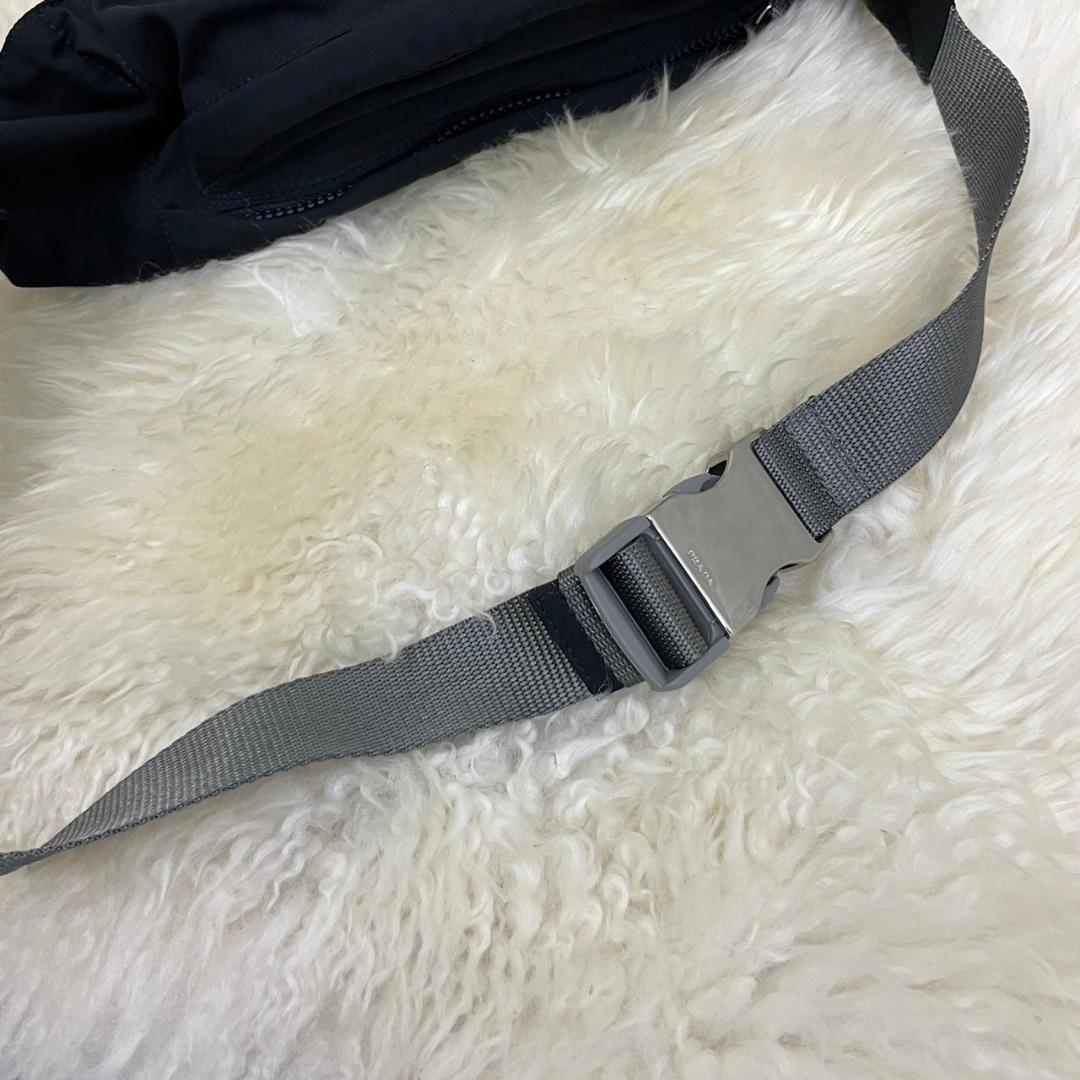 PRADA　プラダスポーツ　ナイロン　ボディバック　ブラック