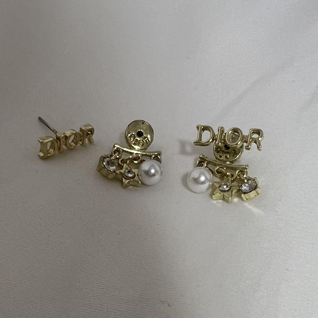 Dior スターとパールのピアス