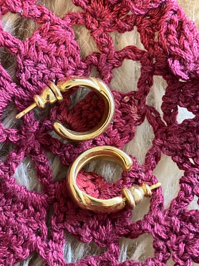 ゴールドフープピアス