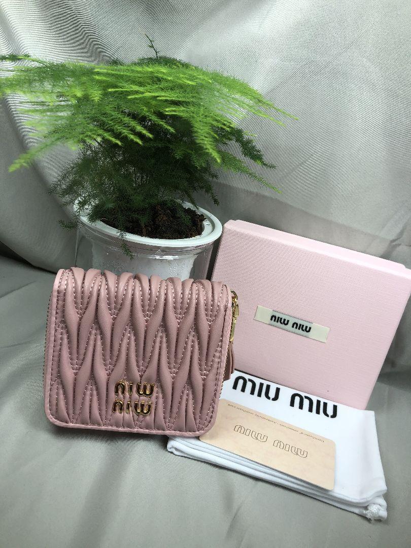 ♡Miu Miu♡ 二つ折り財布 マテラッセ ピンク