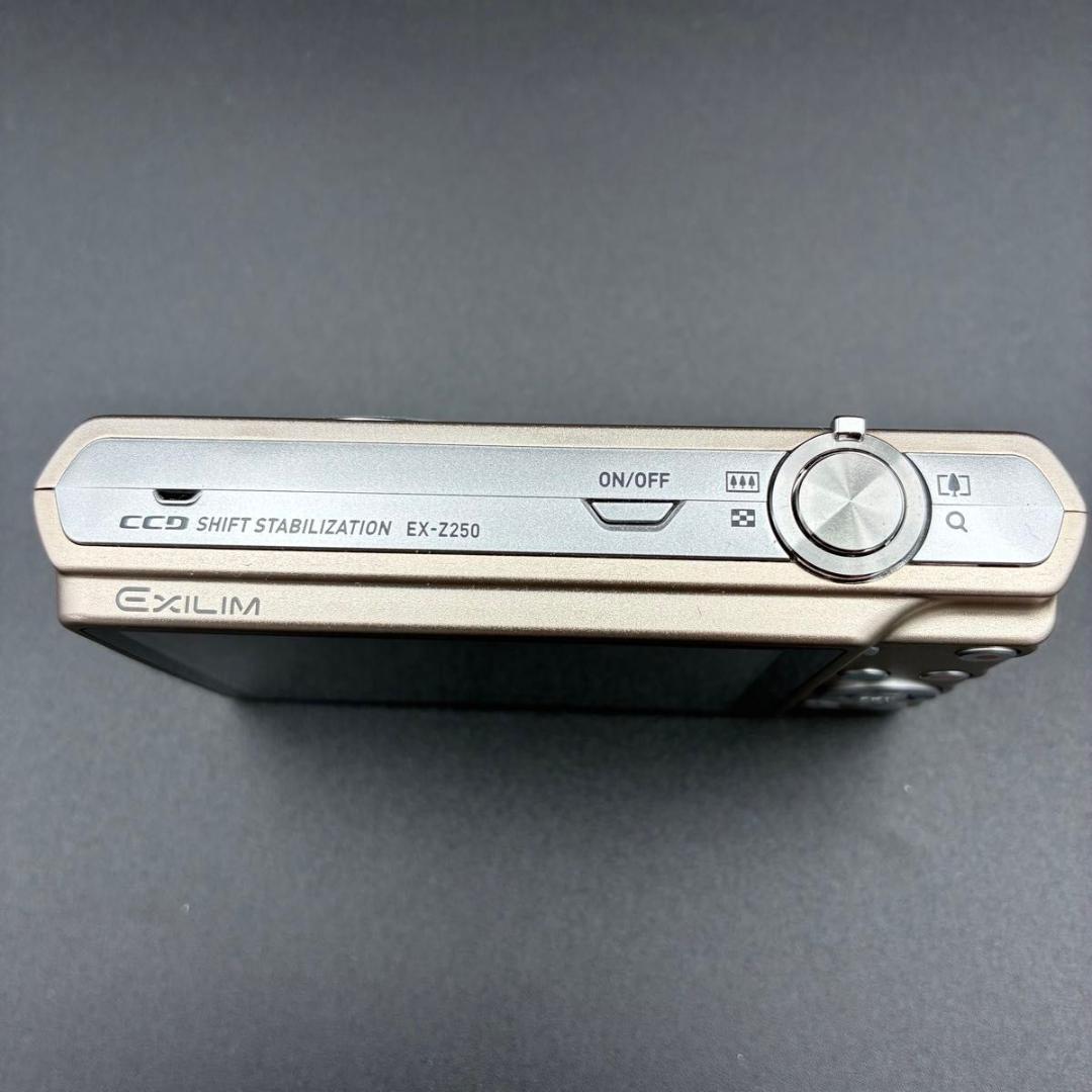 【極美品】 CASIO EXILIM EX-Z250 カシオ エクシリム