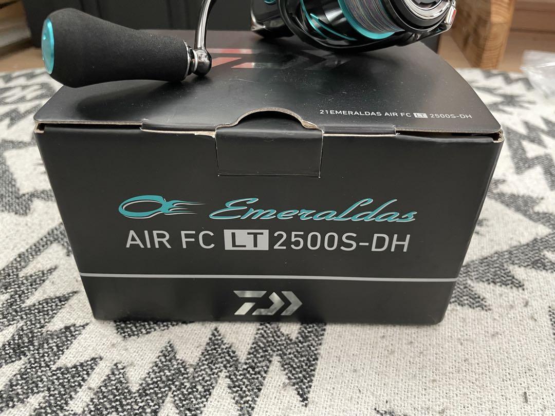 21エメラルダス AIR FC LT2500S-DH スピニングリール