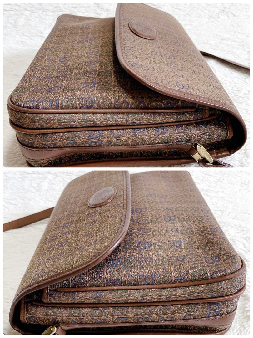 美品 希少 BURBERRY ロゴ柄 モノグラム カメラバッグ ショルダーバッグ