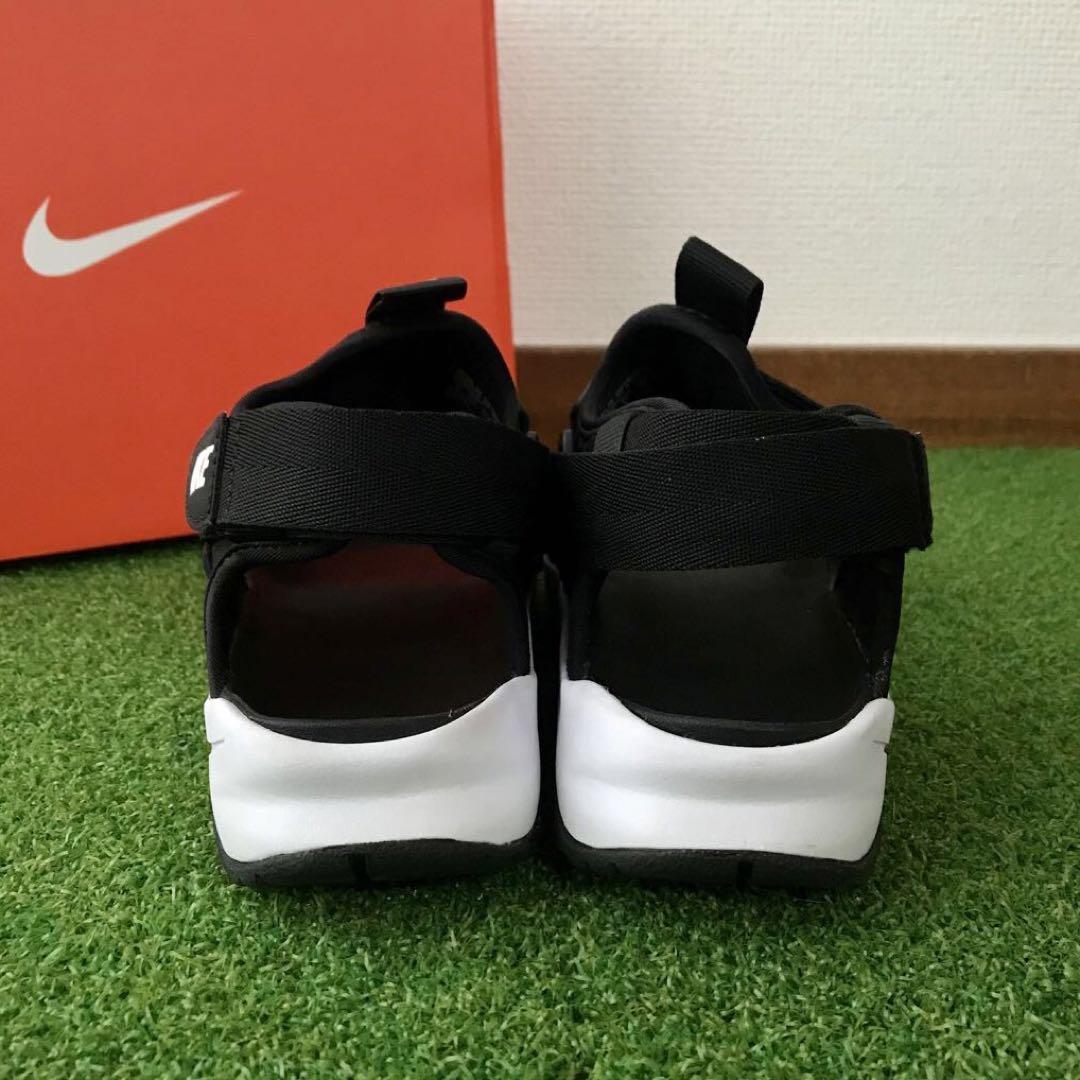 NIKE ナイキ　キャニオン サンダル　ブラック／ホワイト　22cm