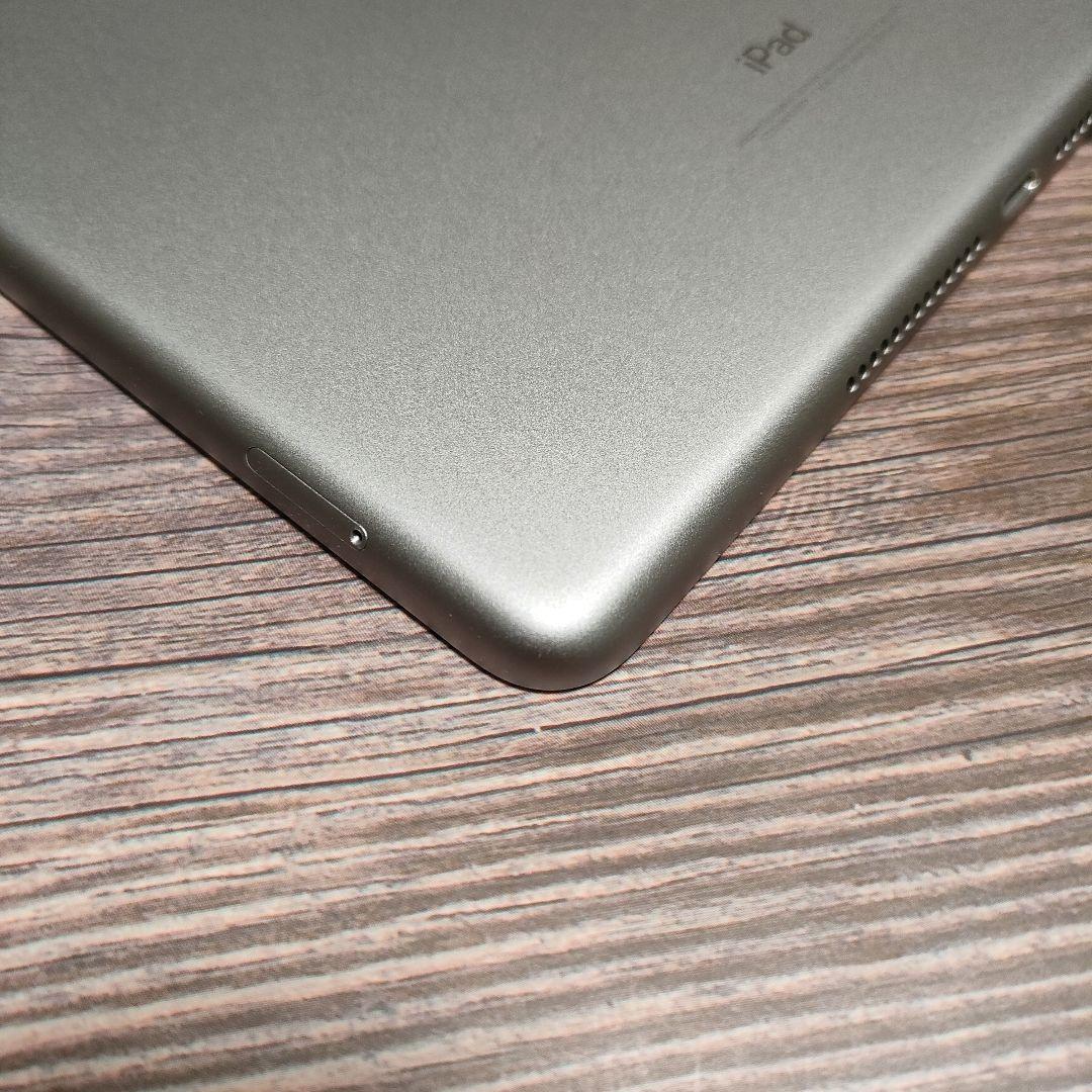 Apple iPad 第5世代 32GB セルラーモデル 超美品