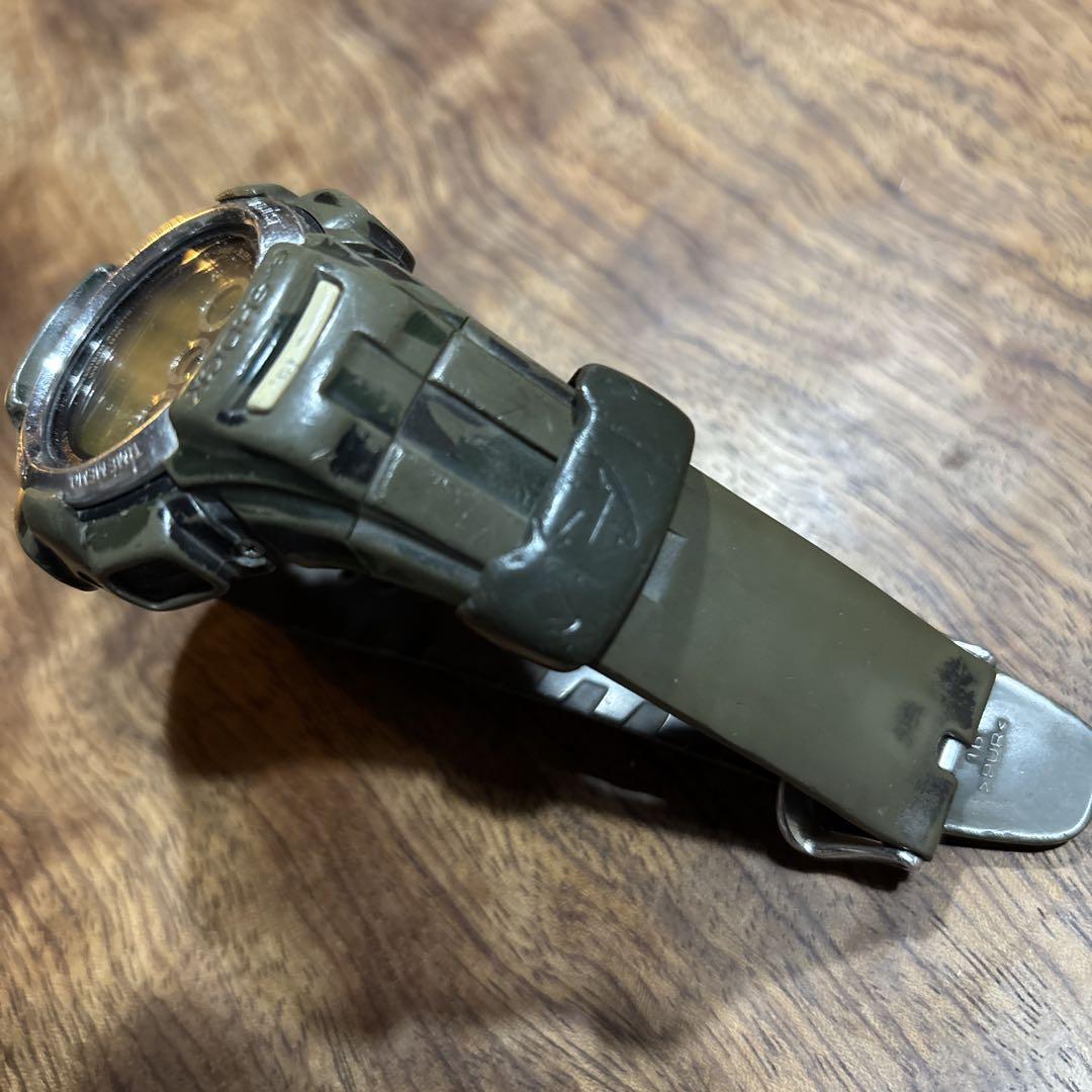 CASIO G-SHOCK オリーブグリーン デジタル腕時計GW-300CFJ