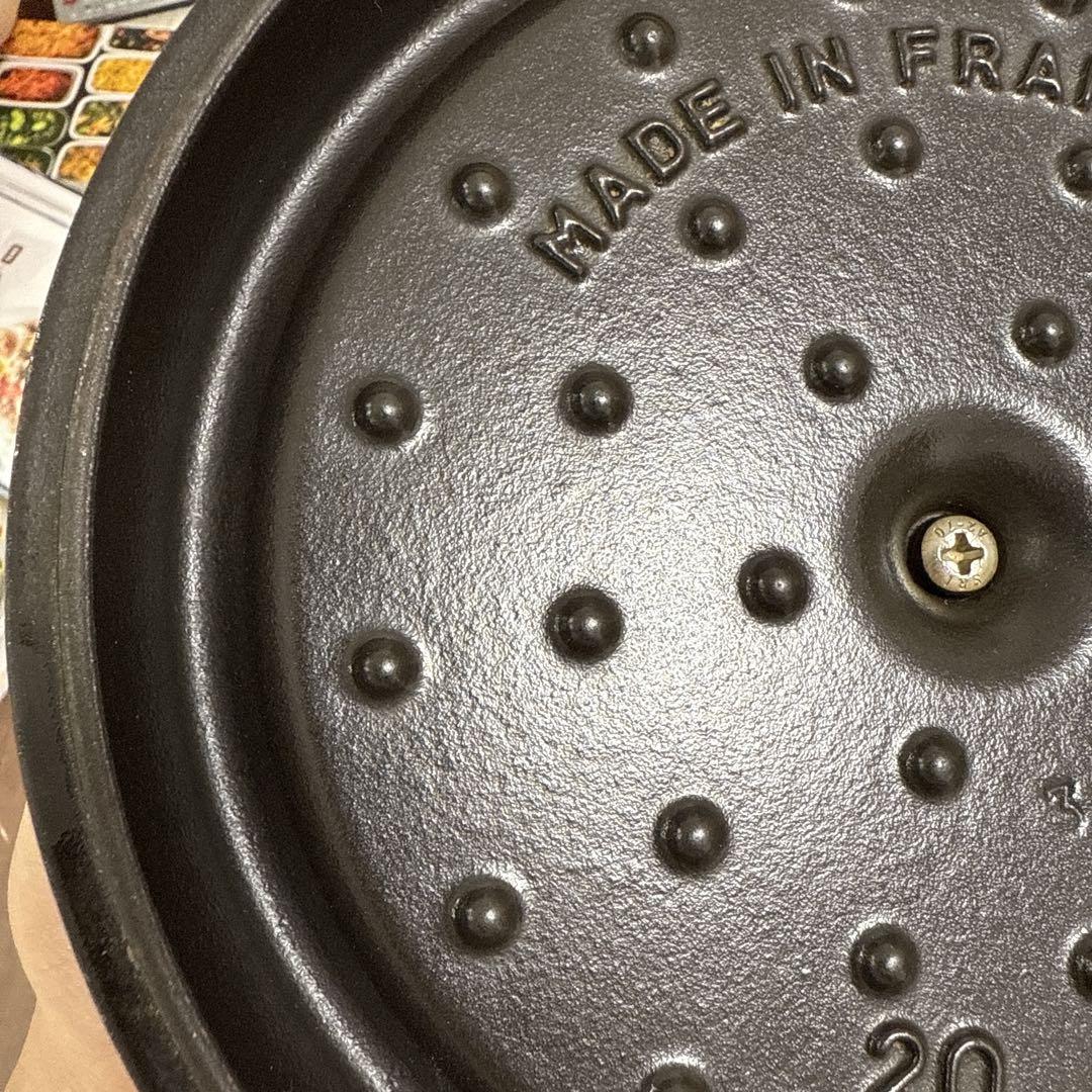 ストウブ(Staub) ピコ ココット ラウンド レッド20cm