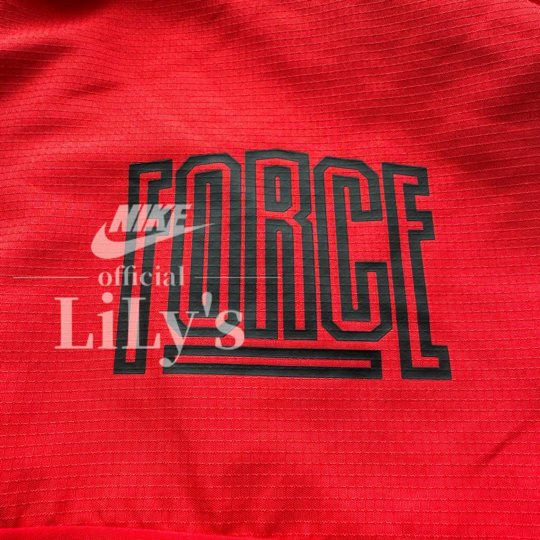 5新品NIKE上下セットアップ　Ｓサイズ　ナイロン　送料無料　ナイキ　レッド　赤