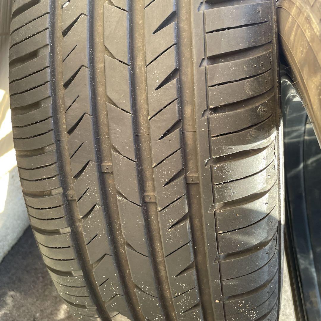 ① バリ溝215/50R17アルミセット17×7Jオフセット53？ ヴォクシー
