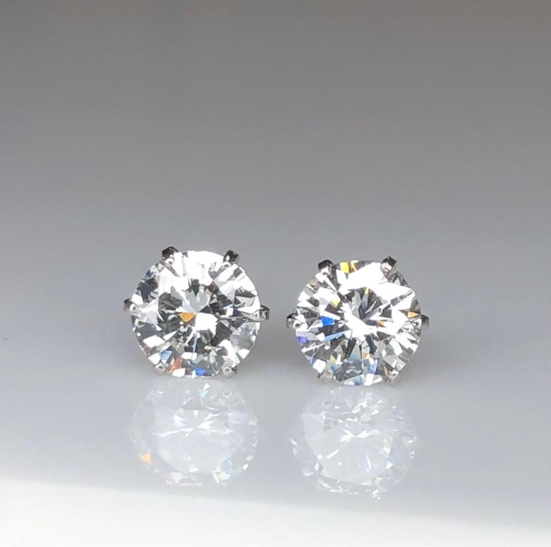 計1.0ct 鑑定書付き　PT天然ダイヤモンドピアス D VS2 EX　HC PT天然ダイヤモンドピアス 計1.0ct D VVS2 EX HC 鑑定書付き