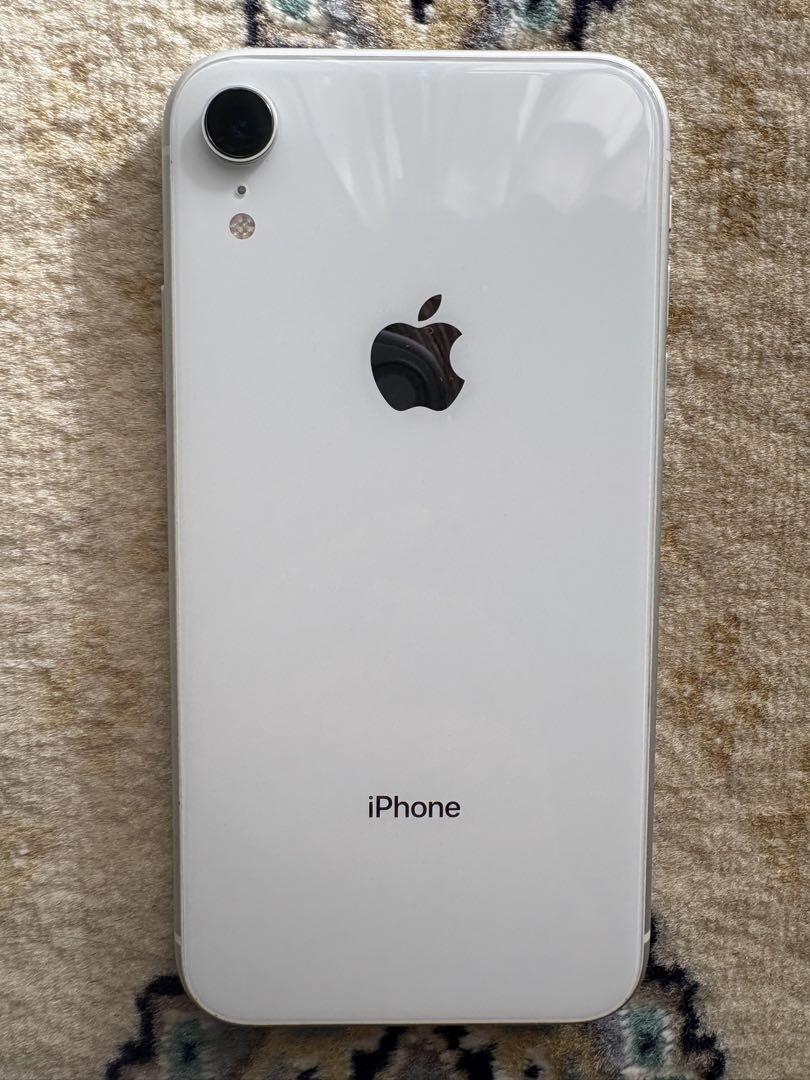 Apple iPhone XR ホワイト 本体　ジャンク品 Apple iPhone XR ホワイト 64G ジャンク品扱い