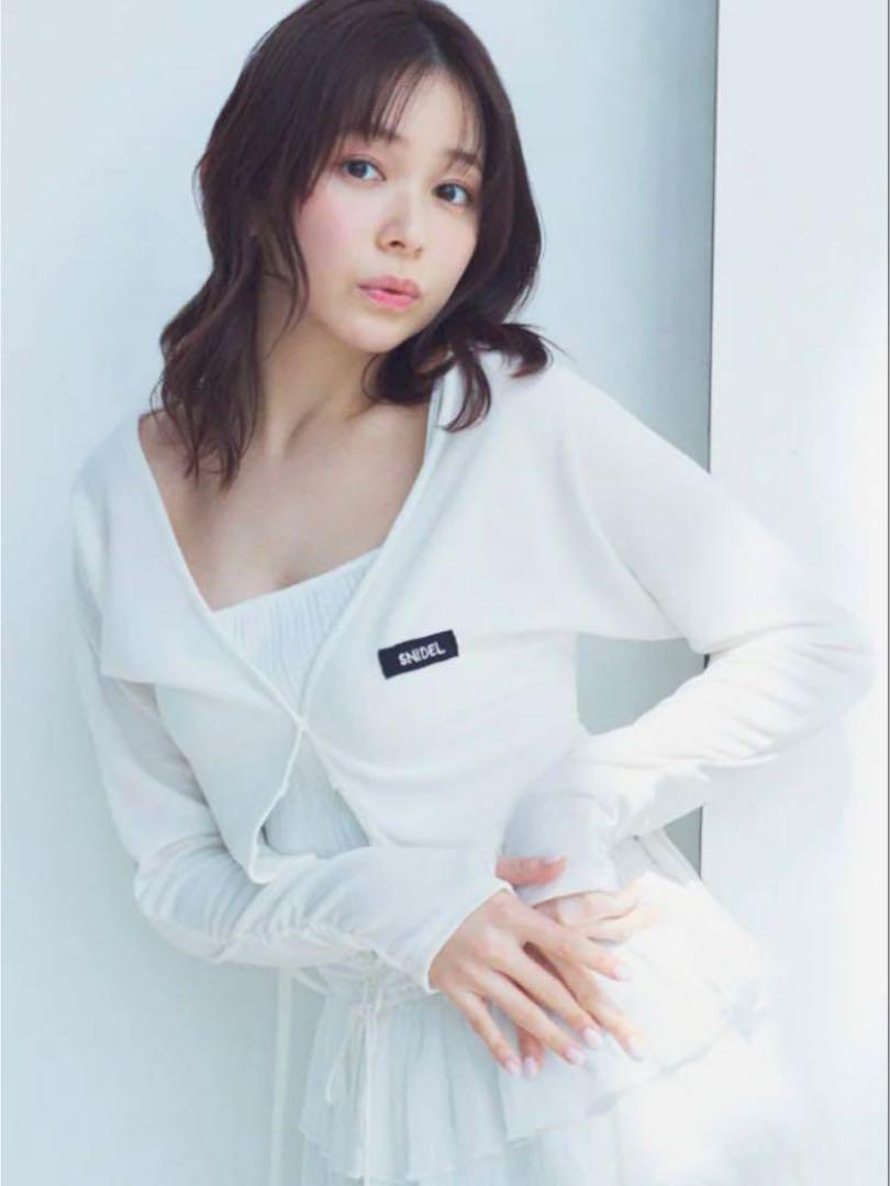 snidel uvカットボレロ 新品未使用】SNIDEL♡UVカットボレロ シルバー