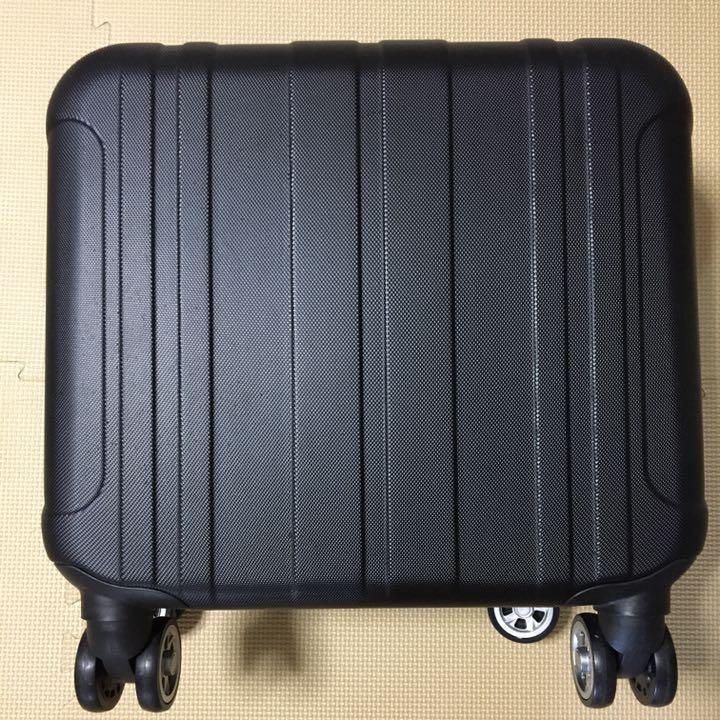 キャリーバッグ (機内持ち込みサイズ)・ブラック