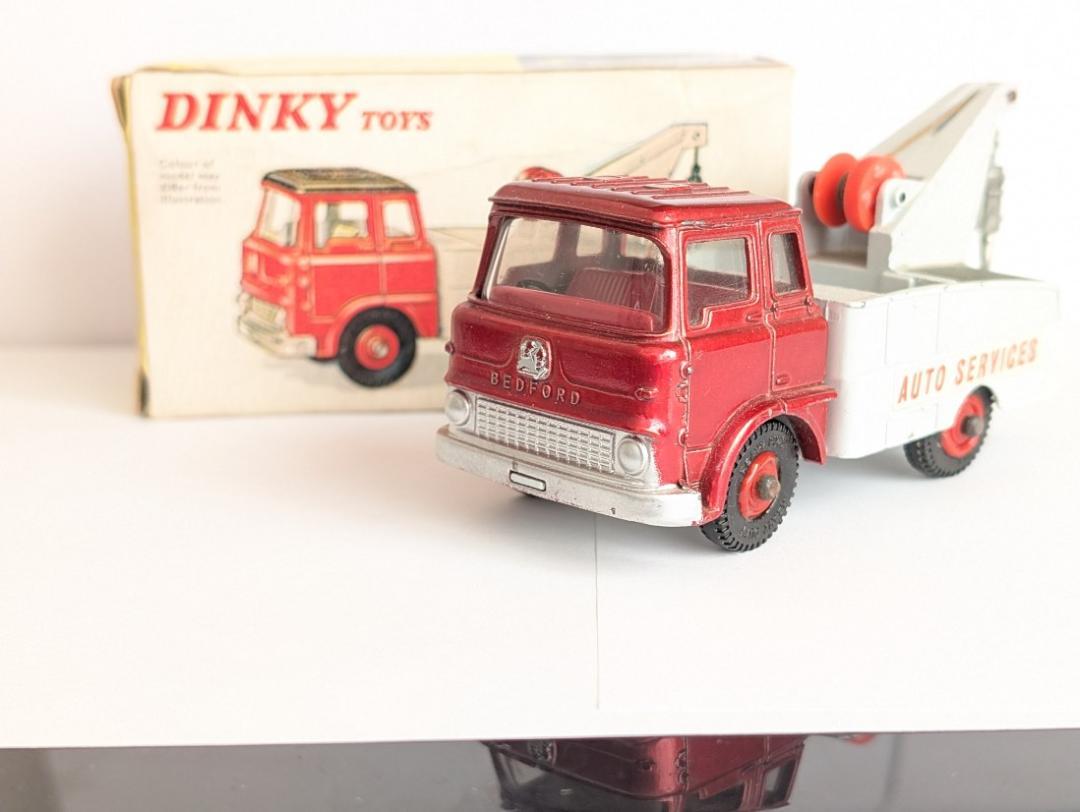 英DINKY　ヴィンテージミニカー FORD　TK　CRASH　TRUCK