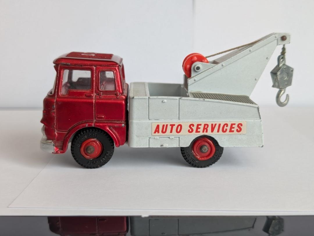 英DINKY　ヴィンテージミニカー FORD　TK　CRASH　TRUCK