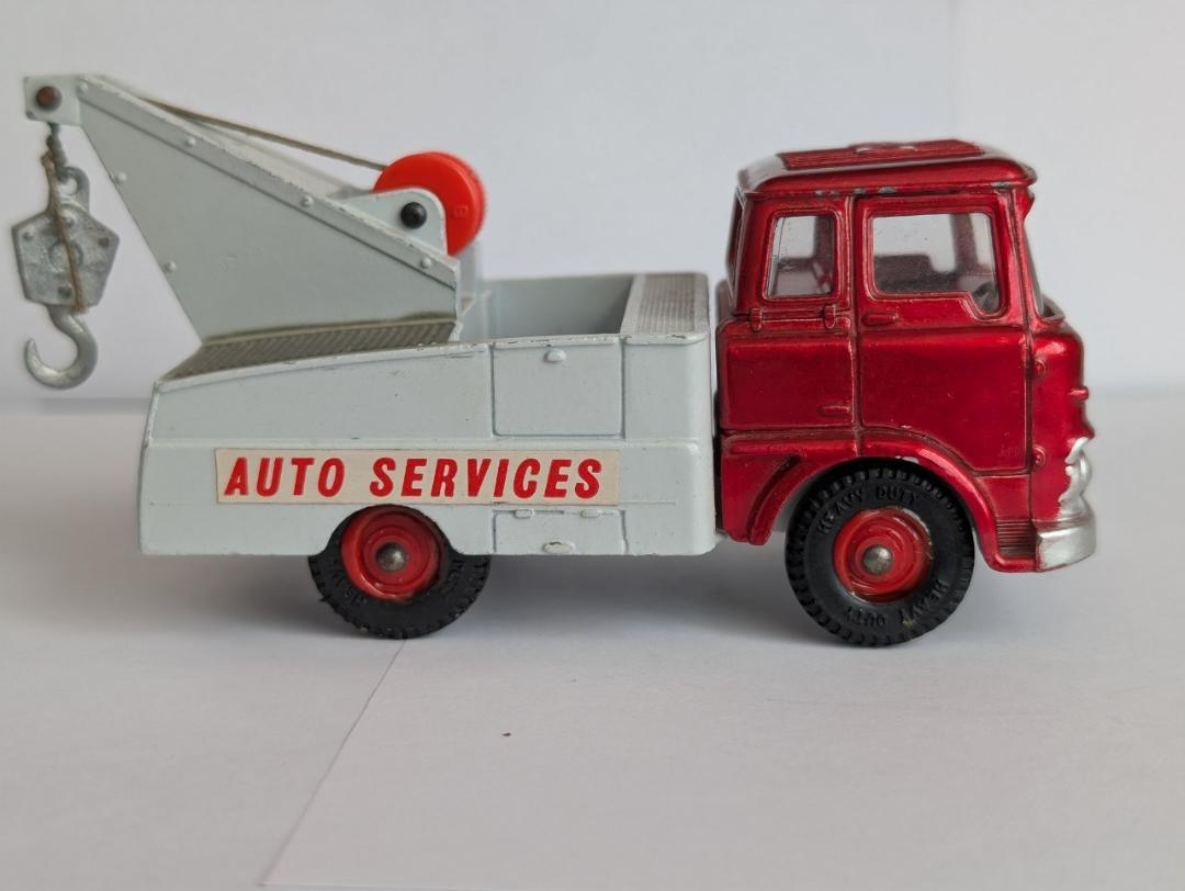 英DINKY　ヴィンテージミニカー FORD　TK　CRASH　TRUCK