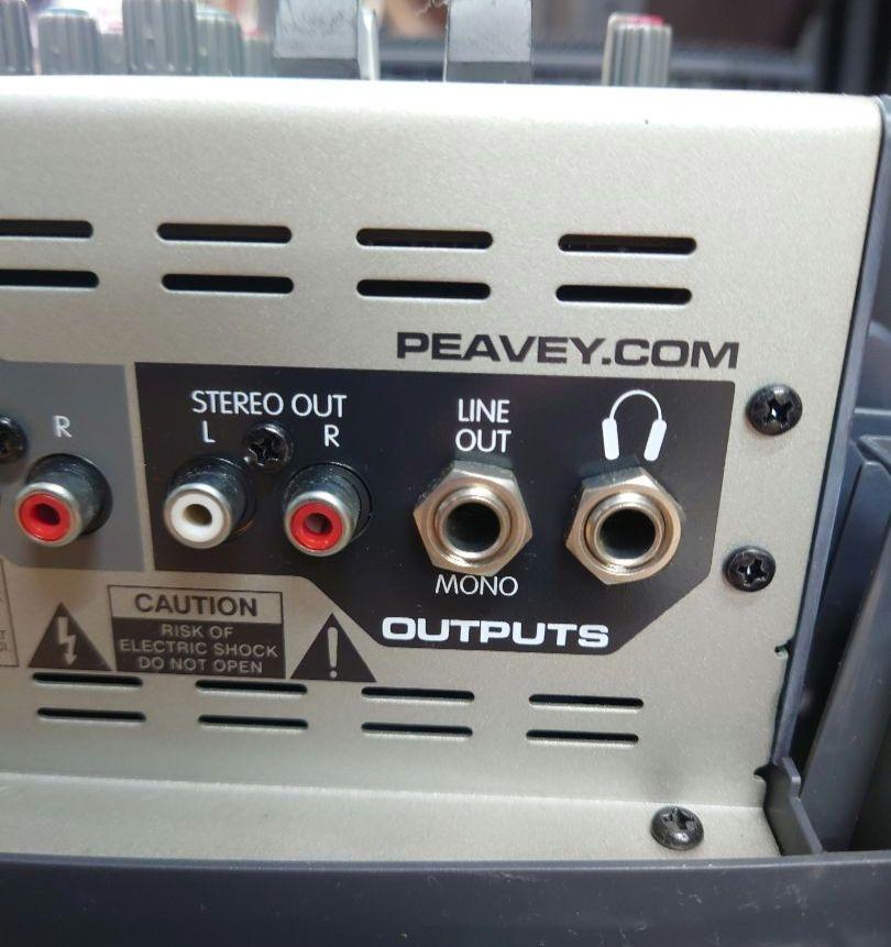 ■【マイク・各種ケーブル付】PEAVEY M100 ポータブルPAシステム