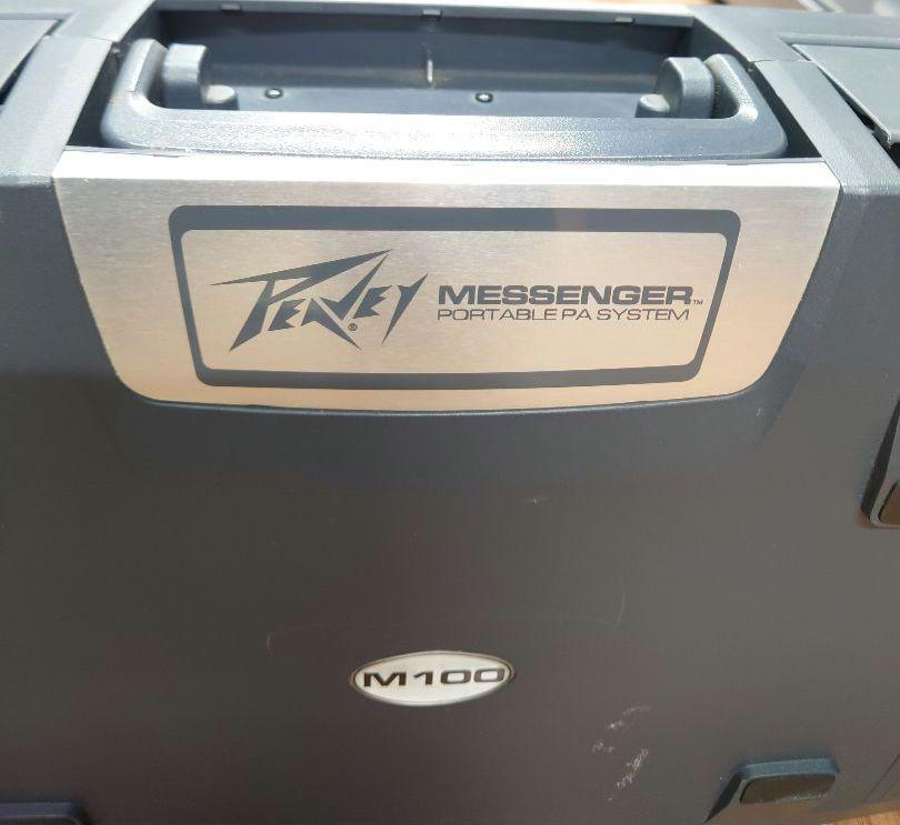 ■【マイク・各種ケーブル付】PEAVEY M100 ポータブルPAシステム