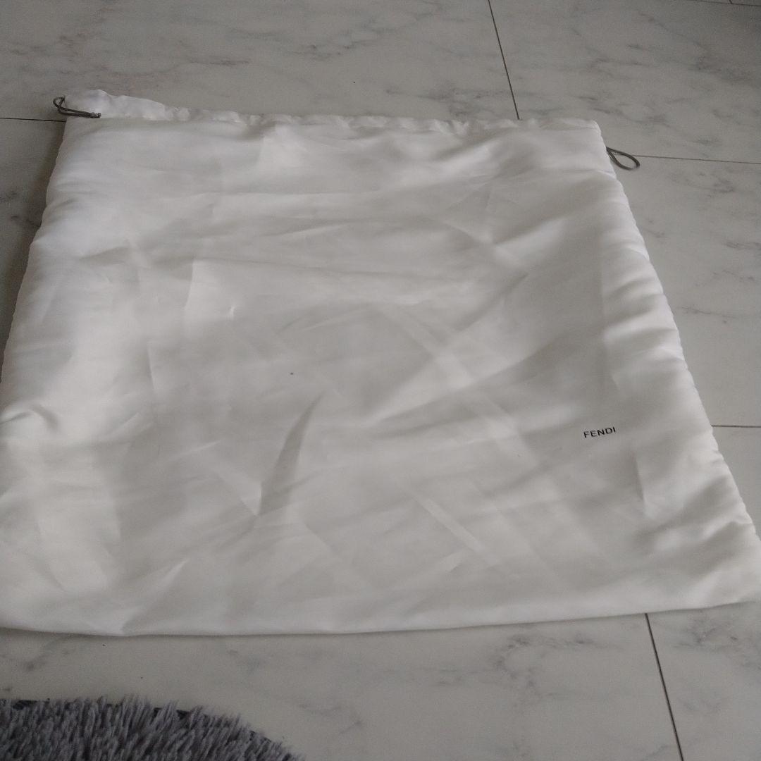 値下げ超美品フェンディマンマバケット