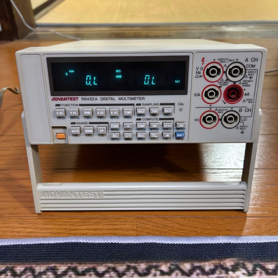 アドバンテスト社R6452Aデジタルマルチメーター目立った傷や汚れなし