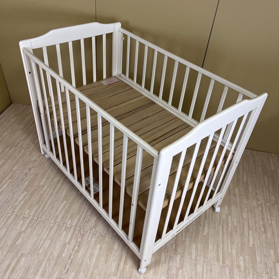 ☆除菌清掃済☆　☆綺麗☆　カトージ　タチベッド　ホワイト　すのこ床板