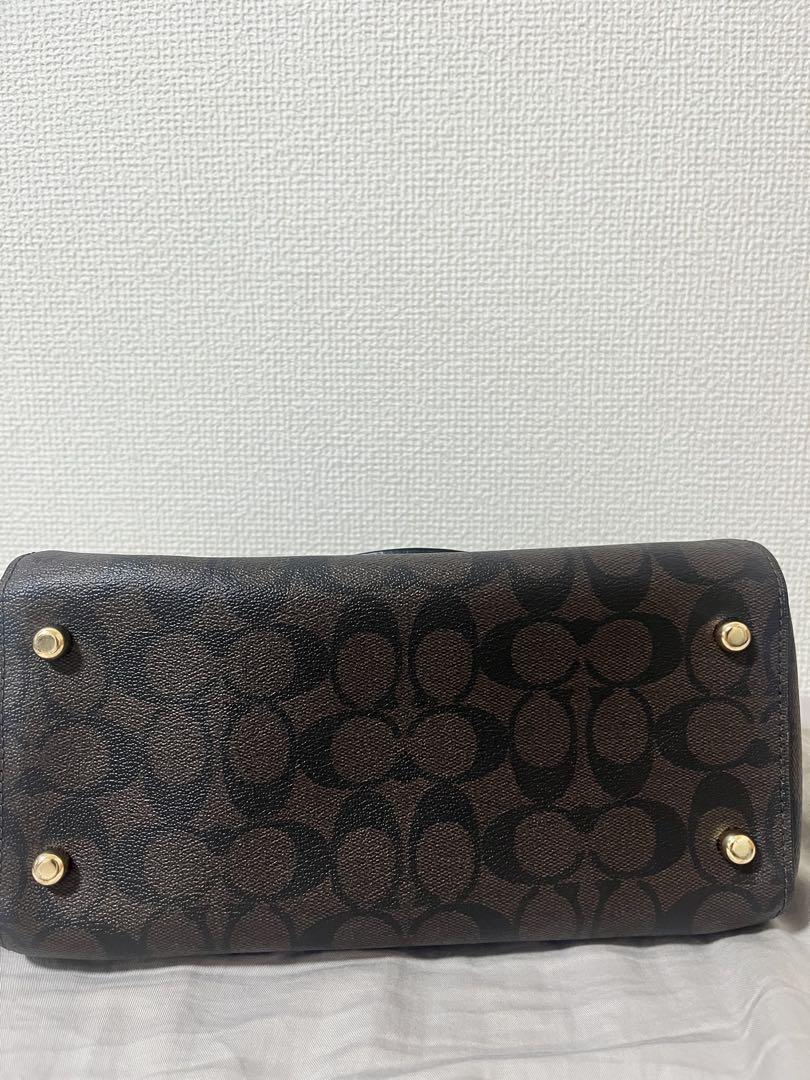 COACH ロゴパターン バッグ