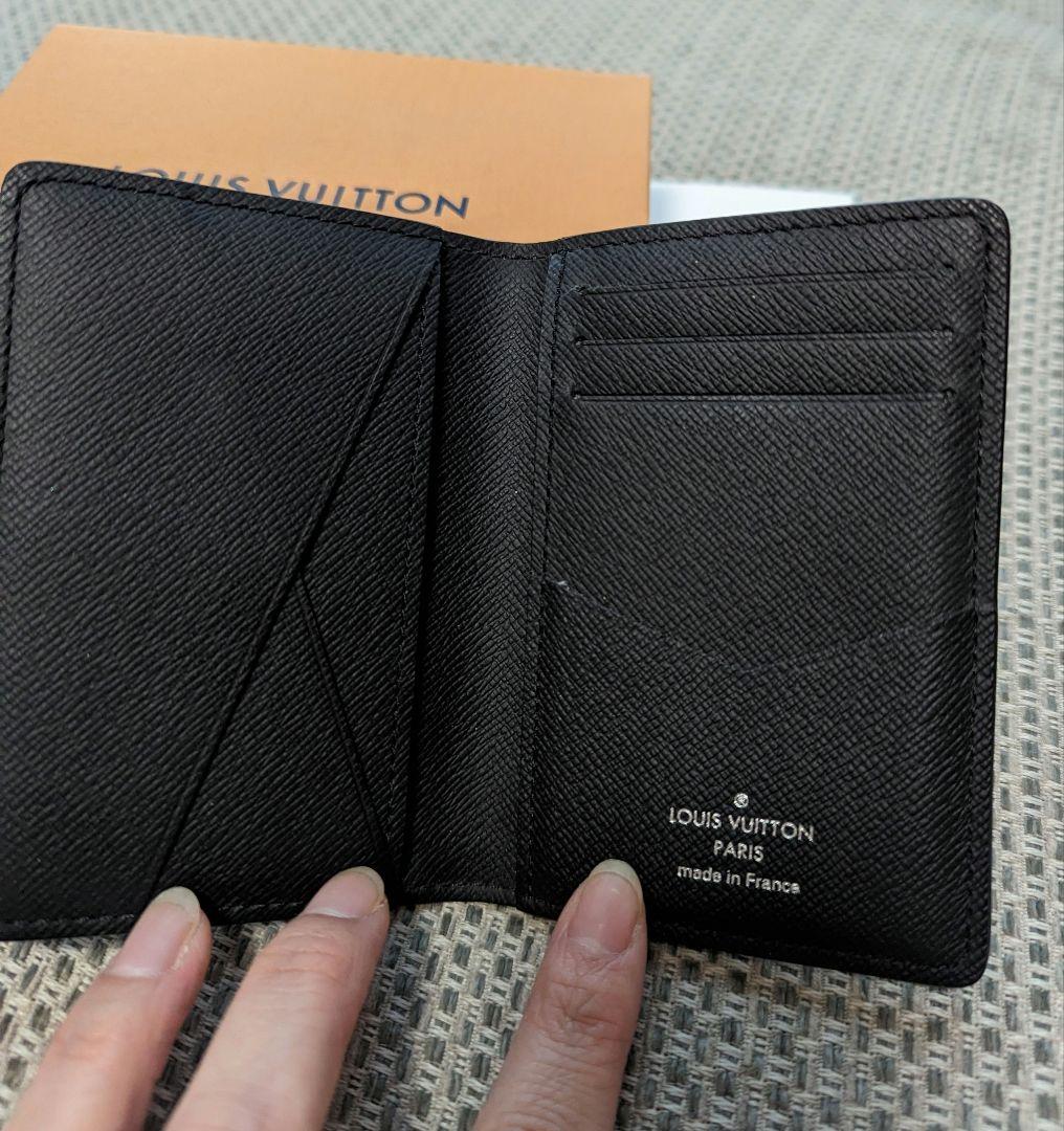 正規品　ヴィトン　名刺入れ　ほぼ新品
