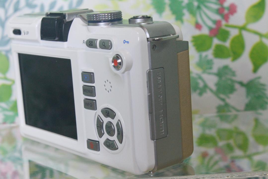 ❤️Wi-Fi❤️OLYMPUS PEN E-PL1 ミラーレス一眼 ホワイト♪