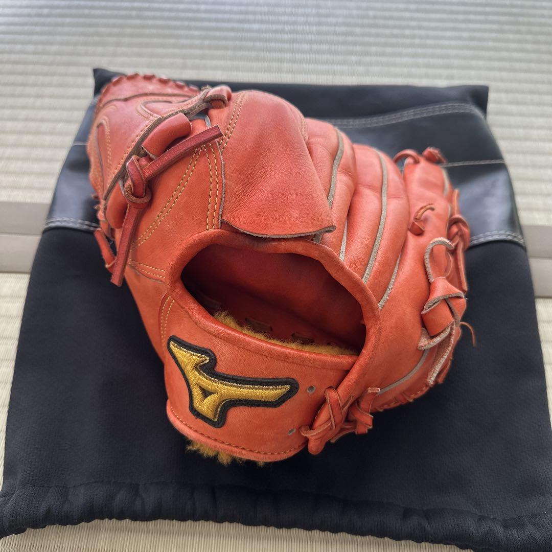Mizuno 硬式グローブ オレンジ　ピッチャー用　左利き