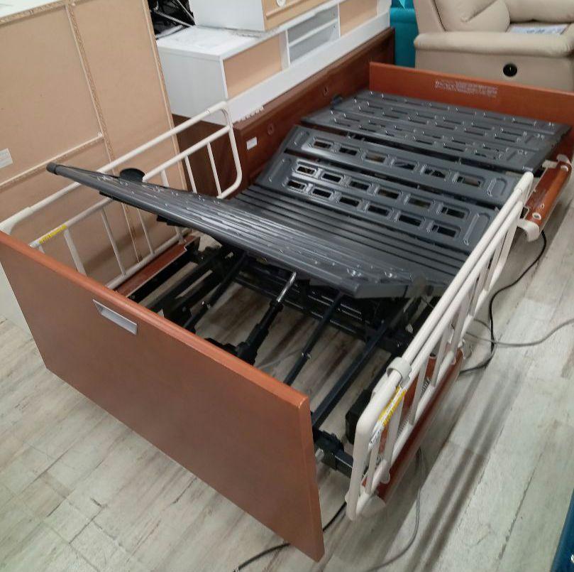 美品❗パラマウント　介護ベッド　KQ-9652　3モーター　福岡市北九州市限定