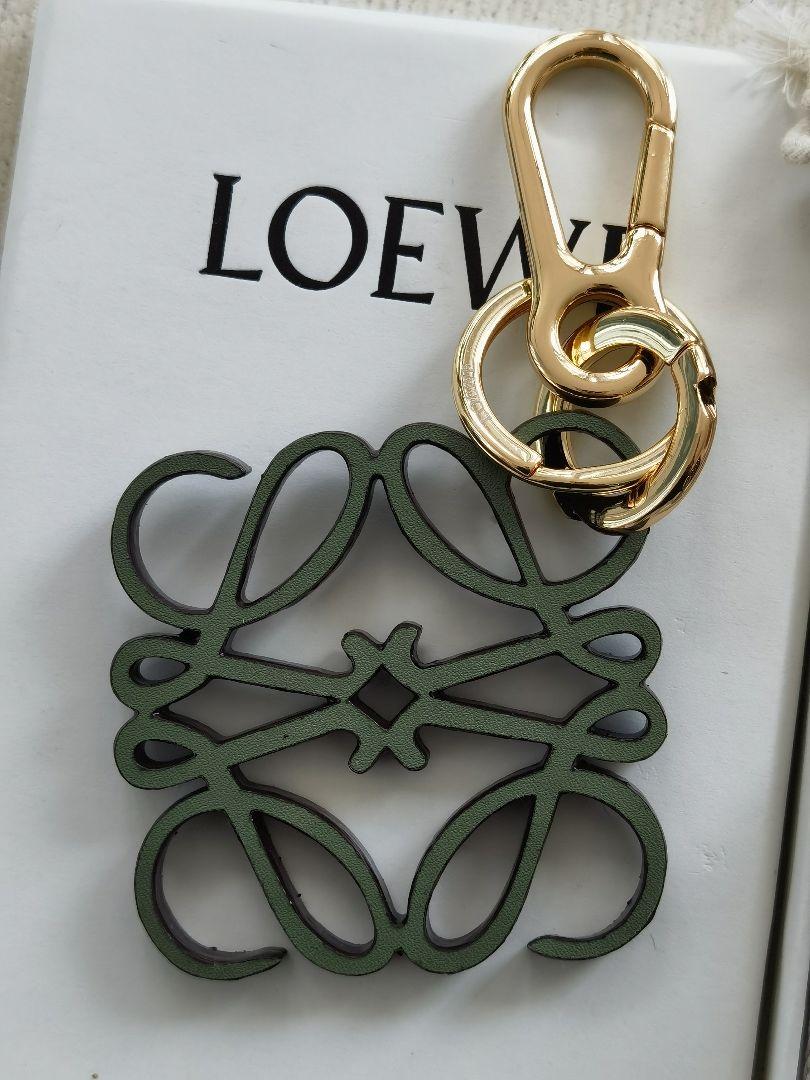 ロエベ ANAGRAM KEYRING アナグラム キーリング グリーン