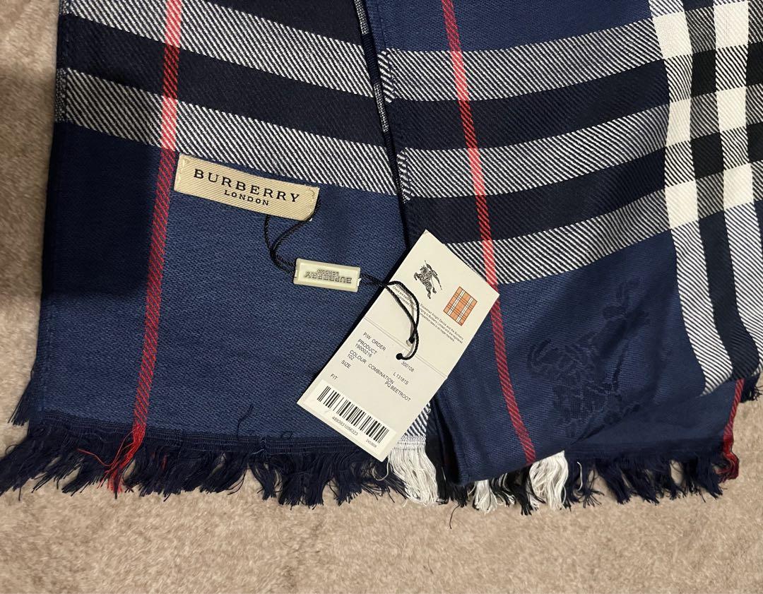 新品未使用　タグ付き　バーバリー　カシミヤ100% 大判ストール　メガチェック 未使用 タグ付 BURBERRY バーバリー カシミヤ チェック柄 大判