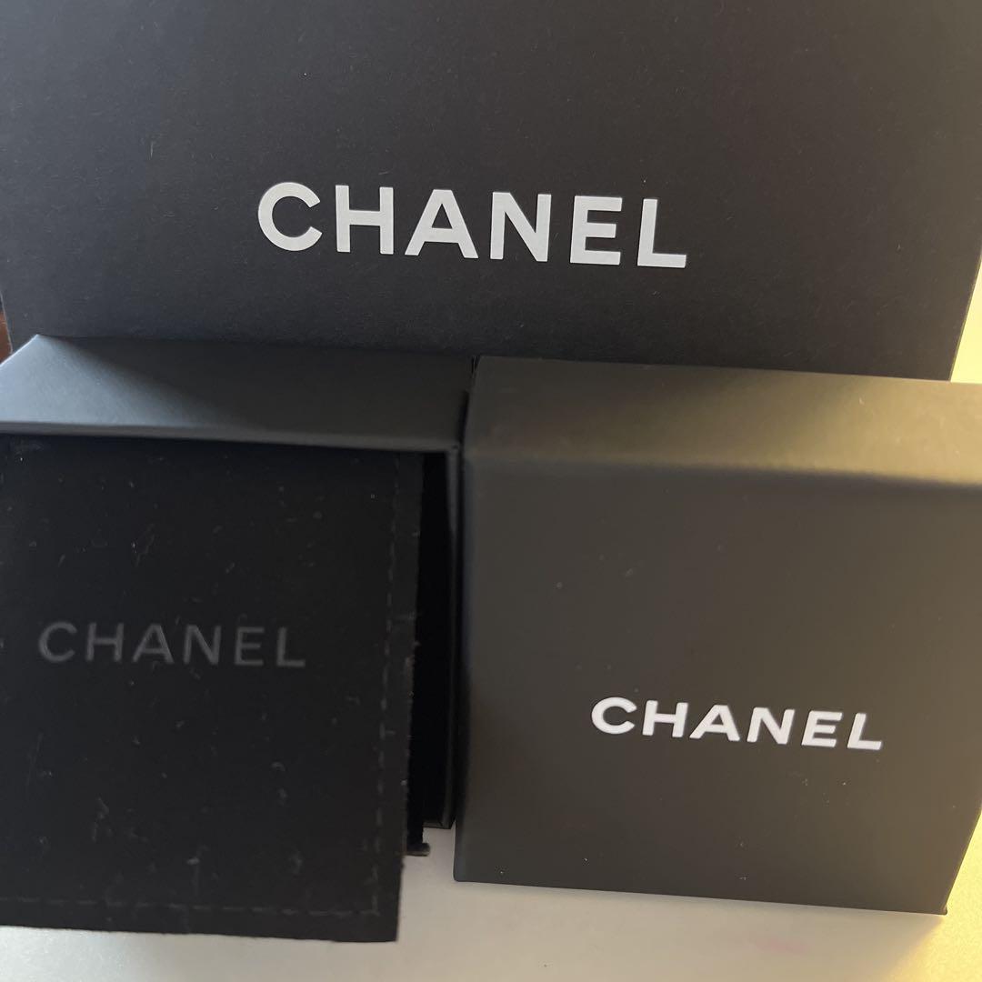 CHANEL ライトストーン