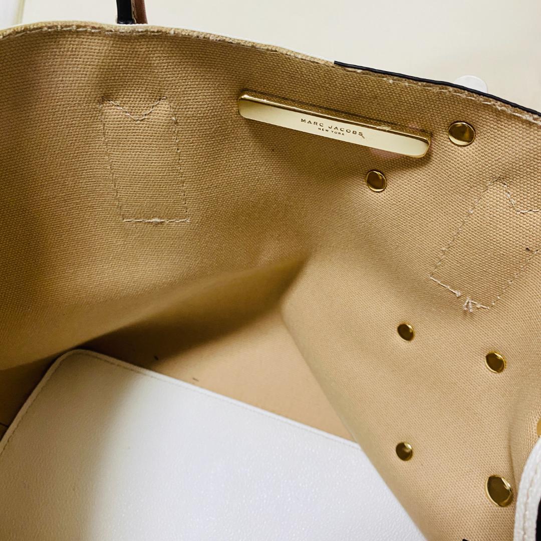 マークジェイコブス トートバッグ 白 デイジー フラワー ポーチ