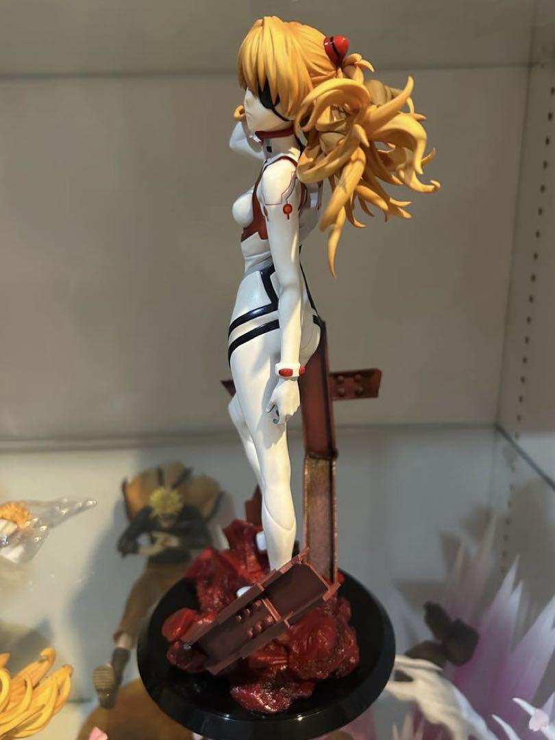 アスカ　リボルブ　フィギュア