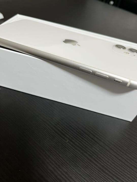 2022新作 iPhone 11 ホワイト 128 GB SIMフリー rVjp3-m79759723100 高品質人気SALE