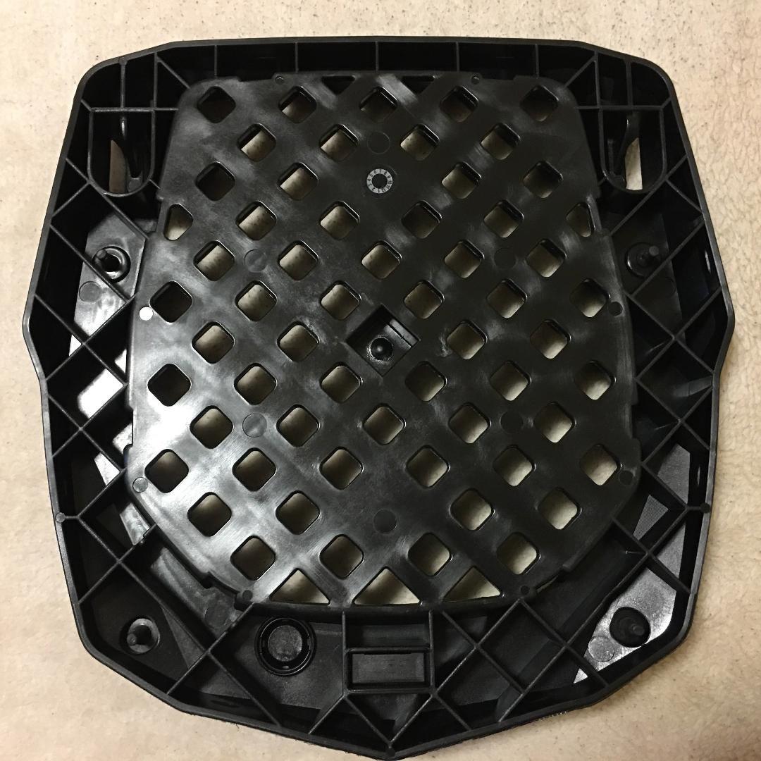 超激得格安 GIVI モノキーケース用 ハンターカブ GOSu5-m79760010427 E251 汎用ベースプレート 高評価在庫