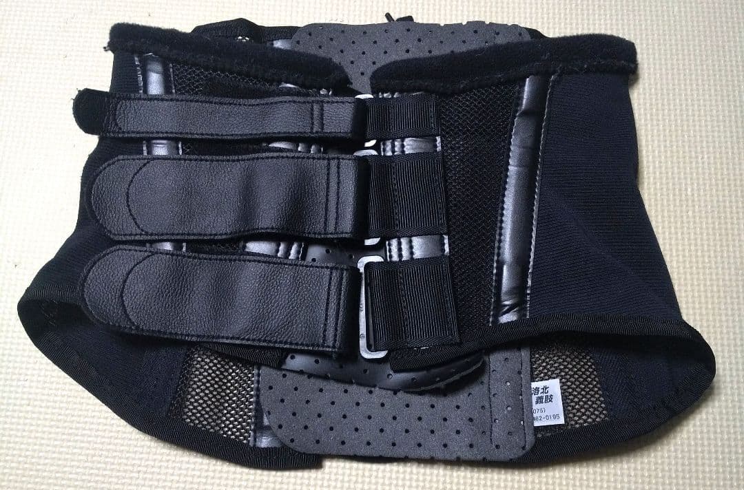 リー様専用 軟性コルセット 腰固定ベルト 黒色 腰椎 骨盤 腰痛 骨折