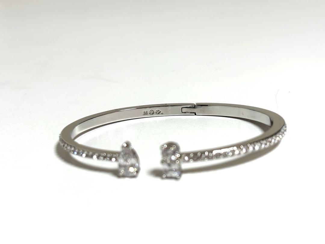 Swarovski クリスタルバングル