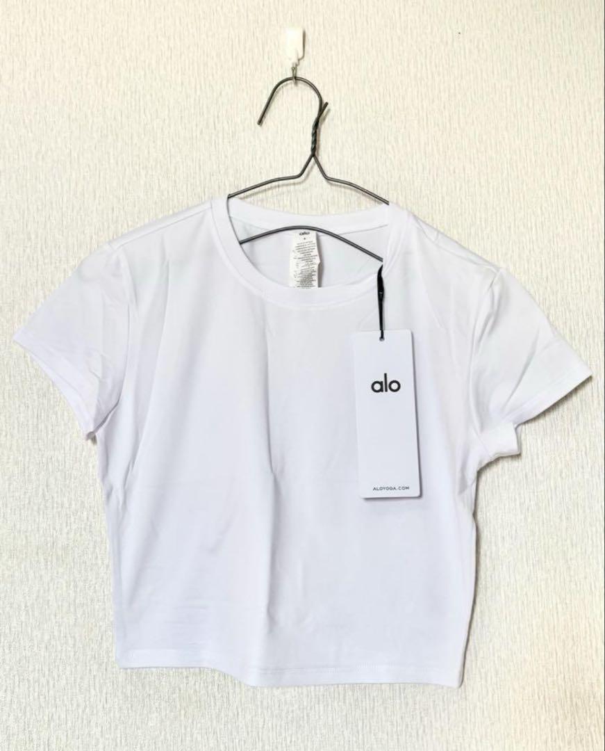新品タグ付き alo yogaアローヨガ ショートスリーブTシャツ