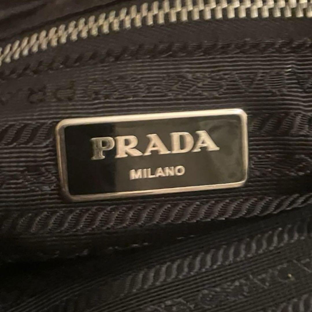 PRADA 三角ロゴプレート　ナイロン　ショルダーバッグ　プラダ
