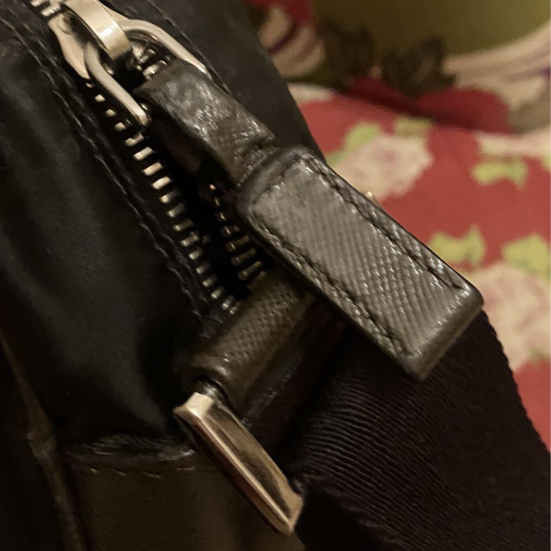 PRADA 三角ロゴプレート　ナイロン　ショルダーバッグ　プラダ