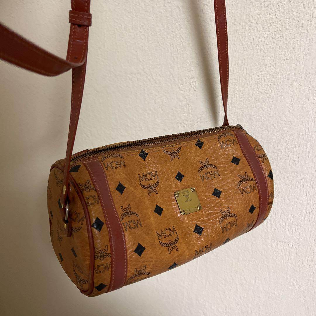 (値下げしました)MCM ショルダーバッグ (値下げしました)MCM ショルダーバッグ