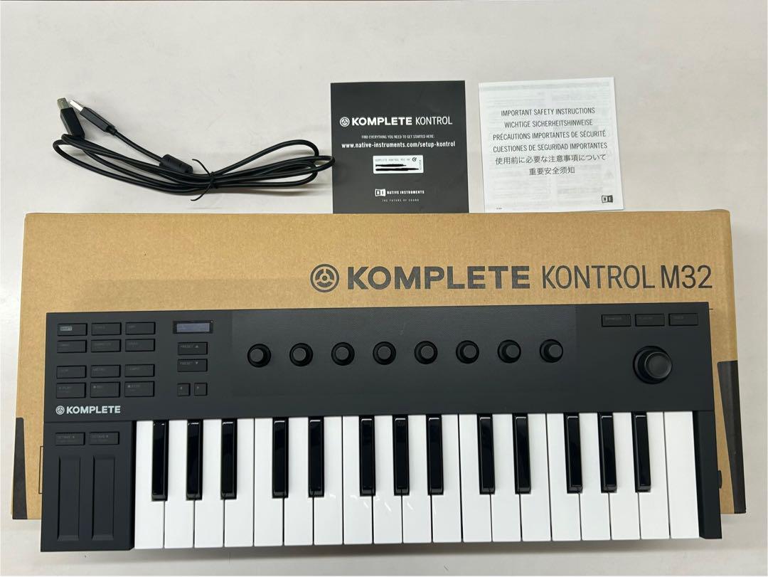 KOMPLETE KONTROL M32 MIDIキーボード