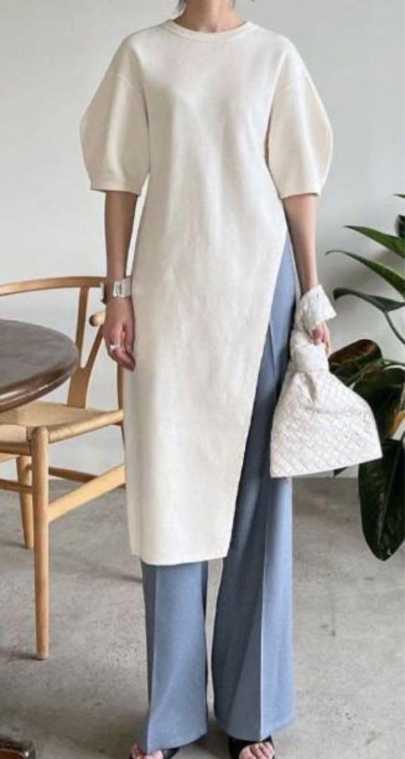 サイドスリットワンピース　ホワイトSLANT CUT THERMAL TOPS